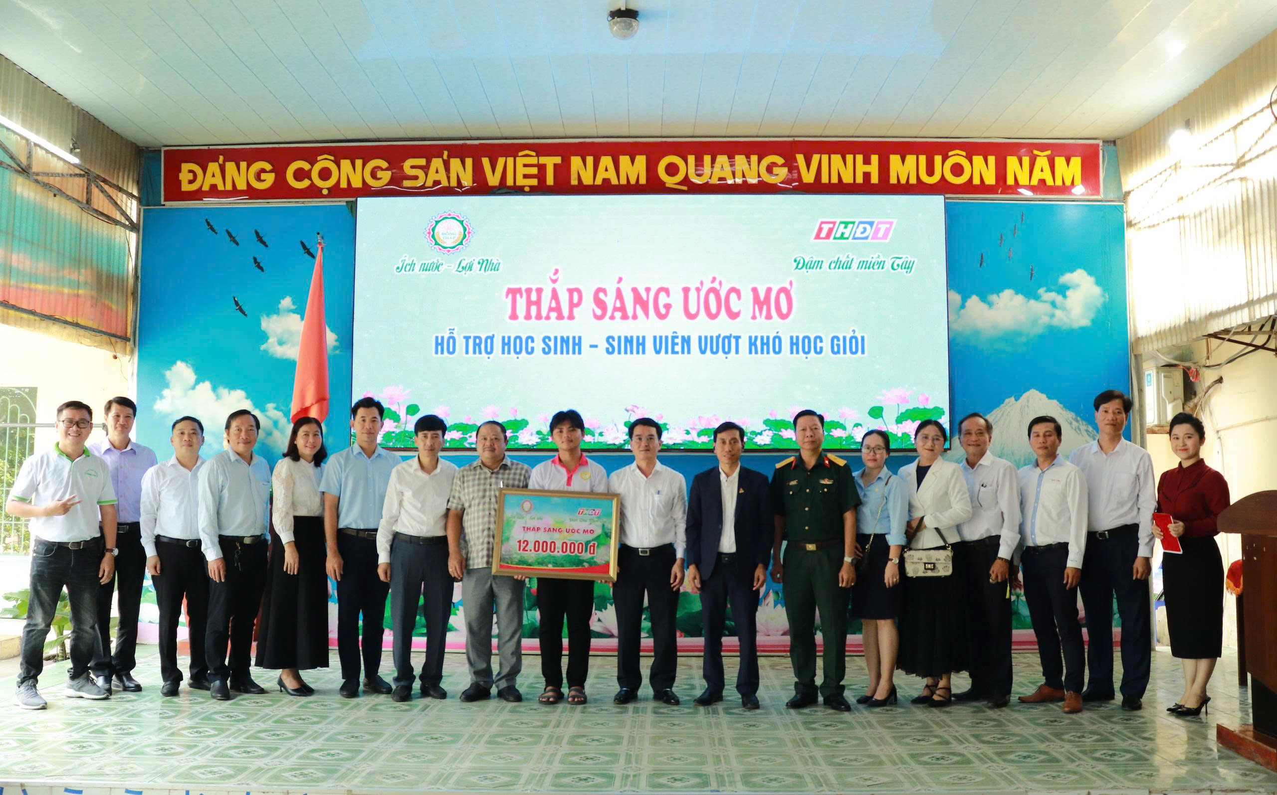 Hành trình thắp sáng ước mơ cho sinh viên Trường Cao đẳng Cơ điện Nông nghiệp và Môi trường